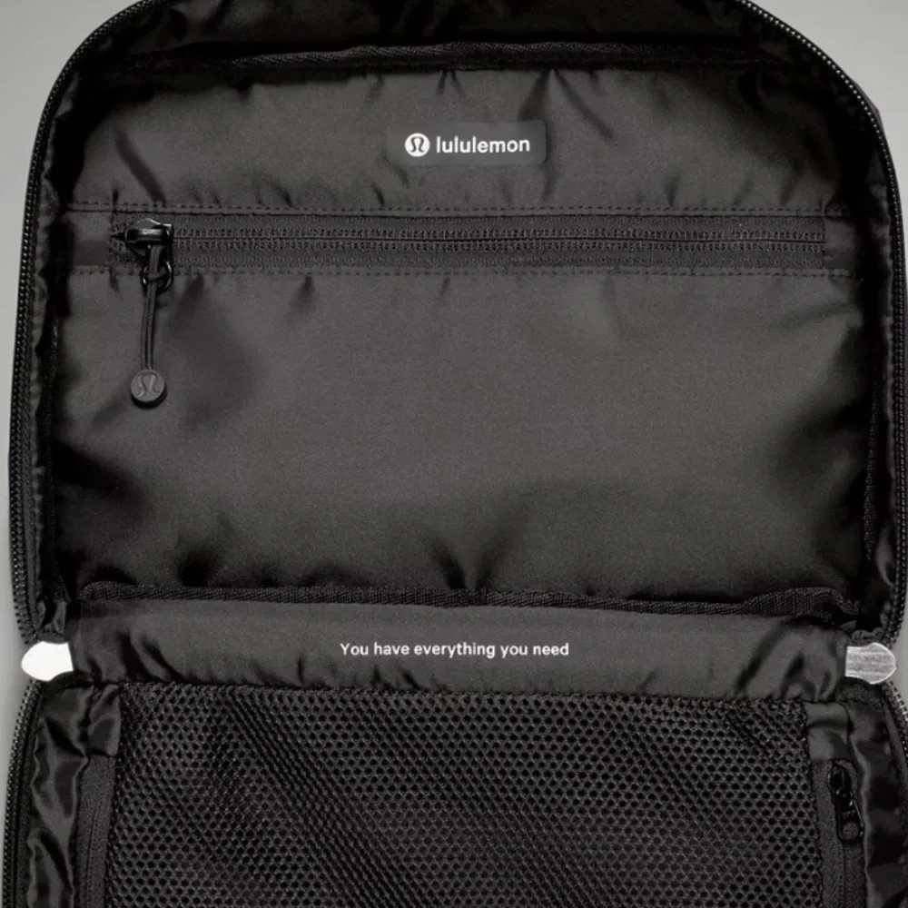 ❤️ Lululemon Daily Essentials Large Pouch 5L Black NWT